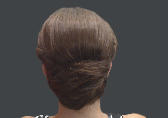 ¿Te han invitado a una fiesta? ¿Una boda? ¿Tienes un evento especial? Consulta nuestras ofertas en recogidos y peinados para eventos.